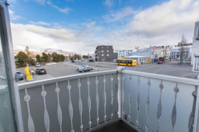 Strandgata 9 - Two Bedroom Apartment Akureyri